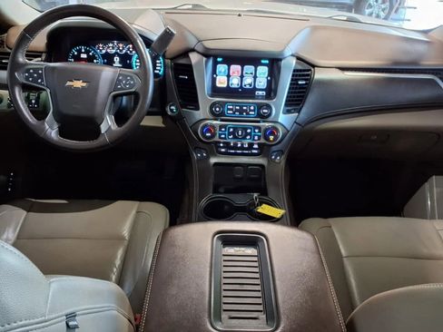 Used 2017 Chevrolet Tahoe LT w/ LT Signature Package AWD/4WD image 19
