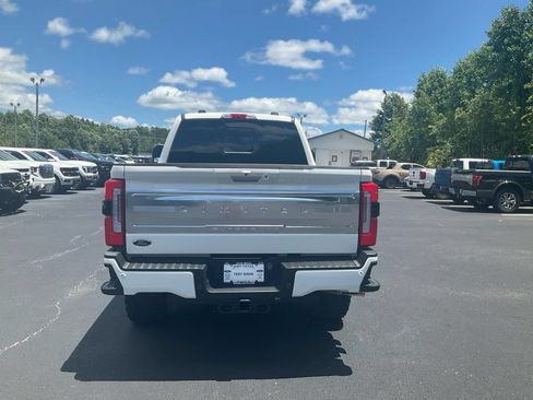 Used 2024 Ford F250 Limited w/ FX4 Off-Road Package AWD/4WD image 6