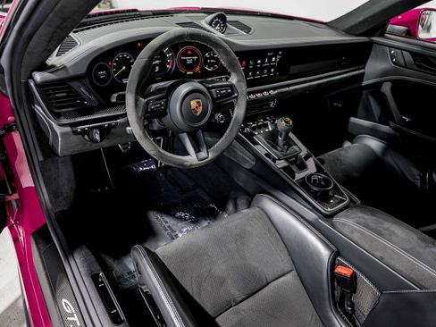 Used 2022 Porsche 911 GT3 image 10