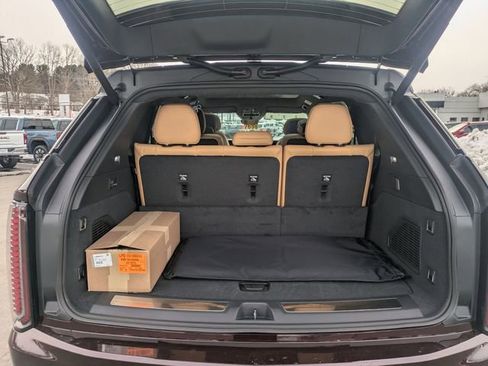 New 2025 Cadillac Escalade IQ Sport 2 image 29