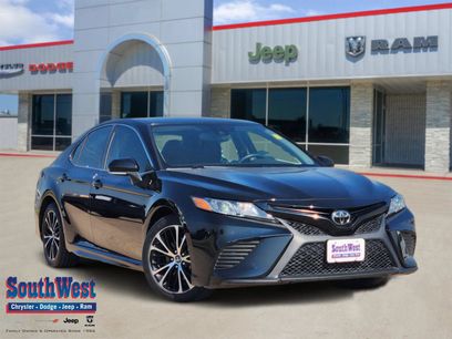 Used 2019 Toyota Camry SE w/ Convenience Package