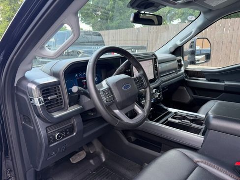 Used 2025 Ford F350 Lariat AWD/4WD image 31