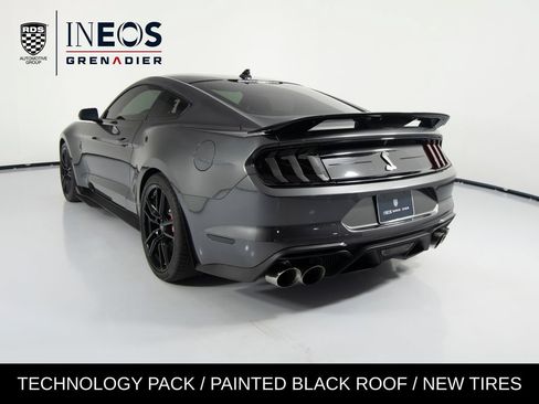Used 2020 Ford Mustang Shelby GT500 w/ Technology Package RWD image 7
