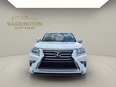 Used 2017 Lexus GX 460 Luxury w/ Sport Design Package AWD/4WD image 2