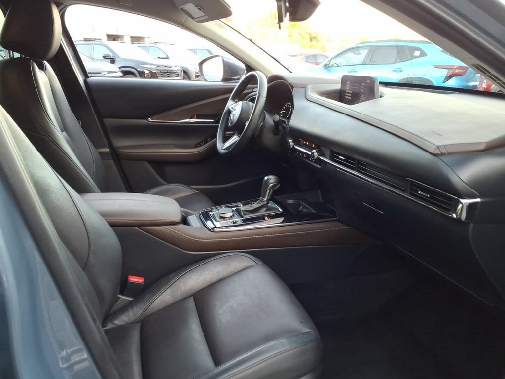 Used 2021 MAZDA CX-30 FWD 2.5 S w/ Premium Package image 20