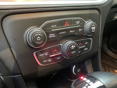 Used 2022 Dodge Charger Scat Pack RWD image 36