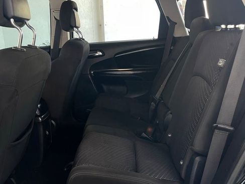 Used 2018 Dodge Journey SE w/ Popular Equipment Group image 11