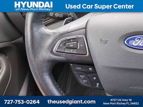 Used 2017 Ford Escape Titanium w/ Equipment Group 301A AWD/4WD image 28
