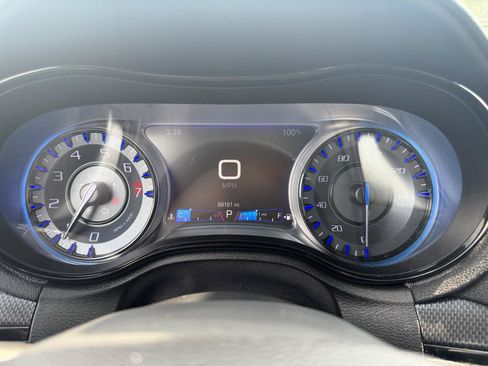 Used 2015 Chrysler 300 S AWD/4WD image 12