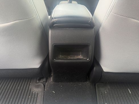Used 2022 Toyota Corolla SE FWD image 32