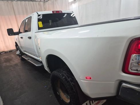Used 2023 RAM 3500 Big Horn w/ Level 1 Equipment Group AWD/4WD image 3