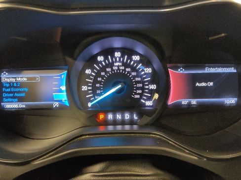 Used 2020 Ford Fusion SE FWD image 23