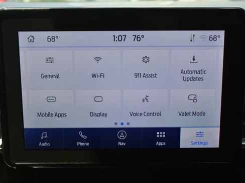 Used 2023 Ford Explorer Limited w/ Class IV Trailer Tow Package AWD/4WD image 32