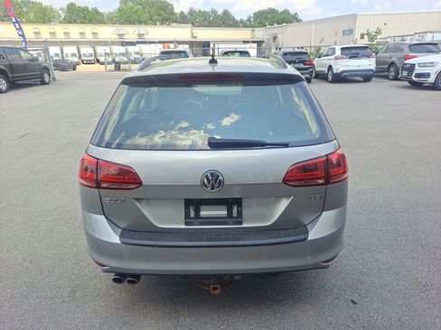 Used 2015 Volkswagen Golf TDI S FWD image 6