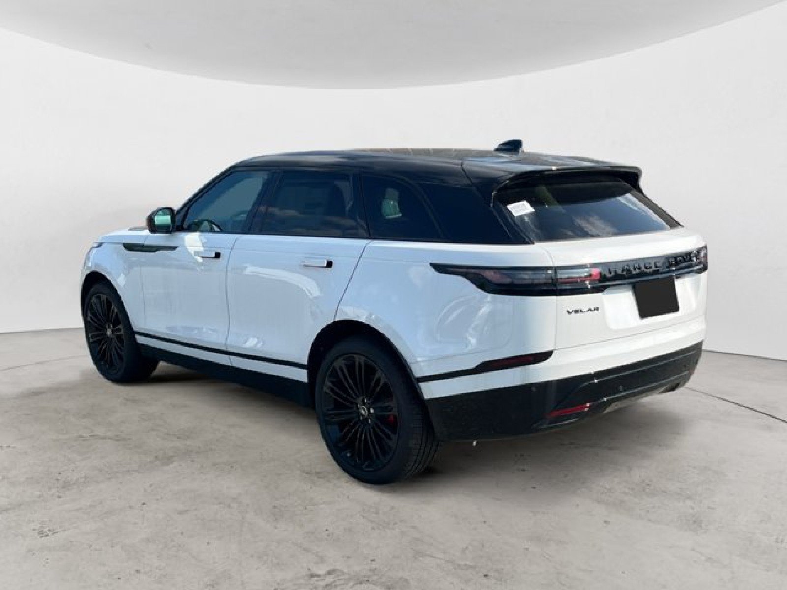 Certified 2025 Land Rover Range Rover Velar Dynamic SE AWD/4WD image 6