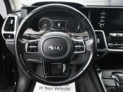 Used 2021 Kia Sorento EX w/ Panoramic Sunroof Package image 10