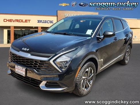 Used 2023 Kia Sportage LX AWD/4WD image 1