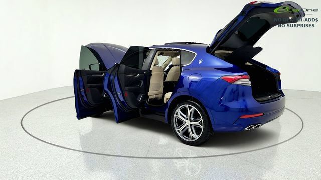 Used 2023 Maserati Levante GT AWD/4WD image 16