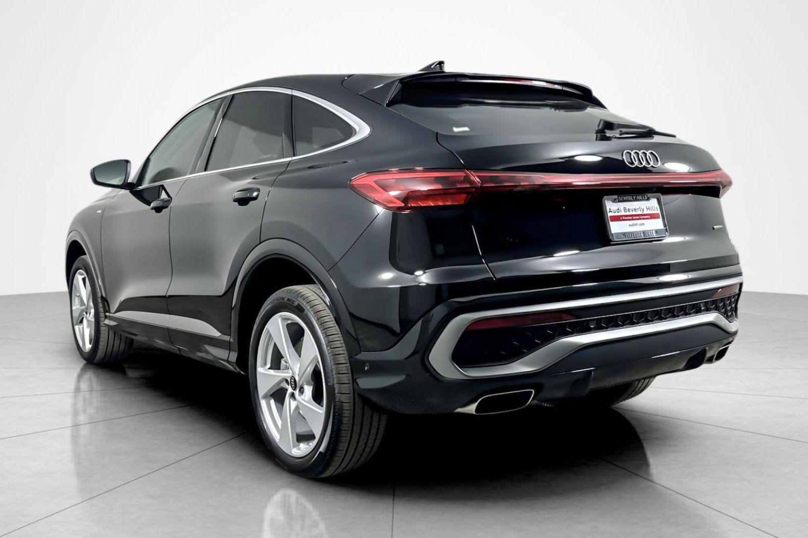 New 2026 Audi Q5 Premium Plus AWD/4WD image 4