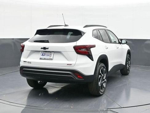 New 2026 Chevrolet Trax RS w/ Sunroof Package image 13