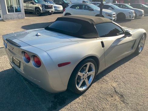 Used 2005 Chevrolet Corvette Convertible w/ Preferred Equipment Group RWD image 3