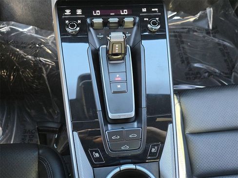 Used 2021 Porsche 911 Carrera image 31