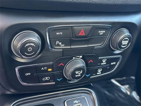 Used 2019 Jeep Compass Trailhawk w/ Leather Interior Group image 38