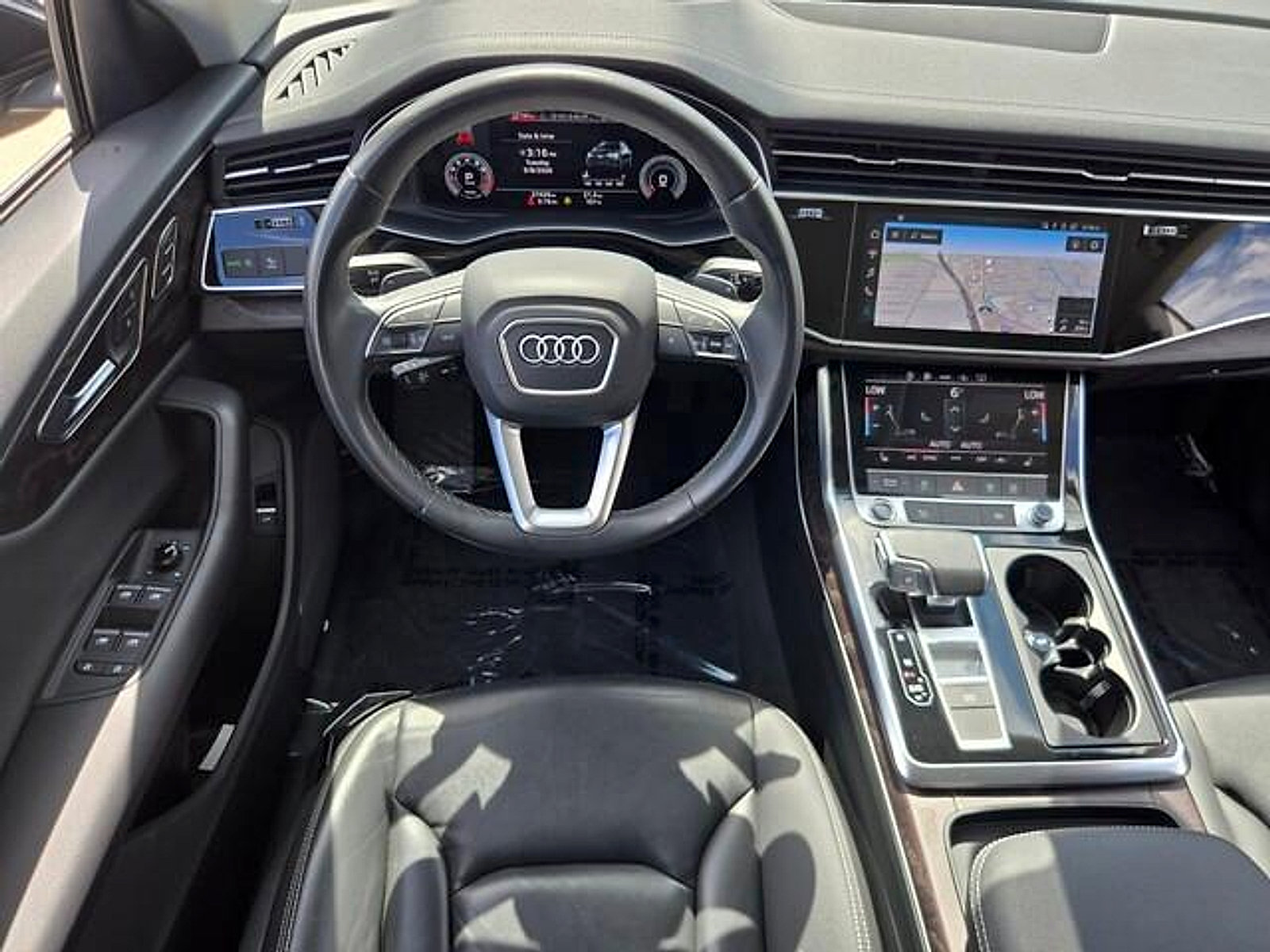 Used 2023 Audi Q8 Premium w/ Convenience Package AWD/4WD image 12