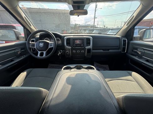 Used 2022 RAM 1500 Classic SLT AWD/4WD image 26