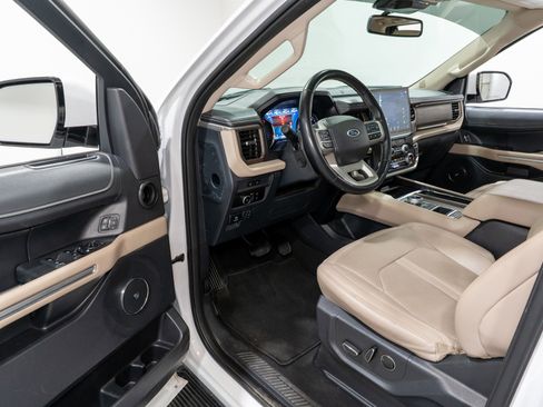 Used 2024 Ford Expedition Max Limited RWD image 12