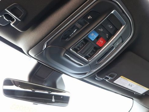 New 2025 Jeep Grand Cherokee L Laredo image 37