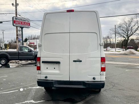Used 2020 Nissan NV 2500 SV image 5