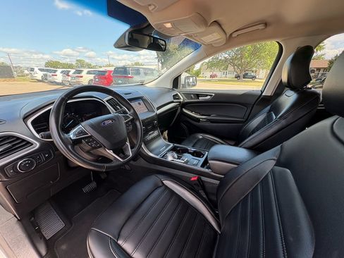 Used 2019 Ford Edge SEL w/ Equipment Group 201A AWD/4WD image 22