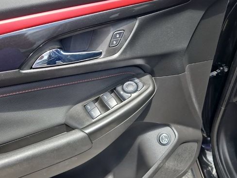 Used 2025 Chevrolet TrailBlazer RS w/ Convenience Package FWD image 11