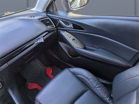 Used 2015 MAZDA MAZDA3 i Grand Touring image 15