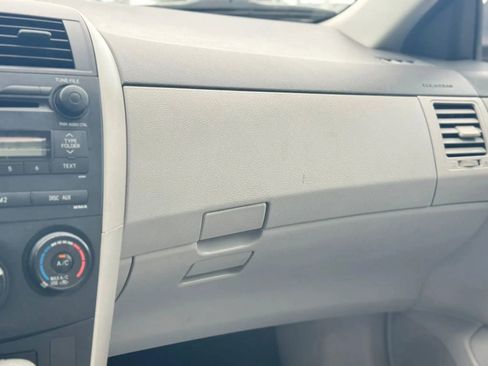 Used 2009 Toyota Corolla LE FWD image 25