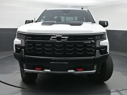 Used 2022 Chevrolet Silverado 1500 ZR2 w/ Technology Package AWD/4WD image 6