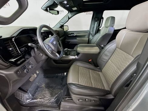 Used 2024 Chevrolet Silverado 1500 ZR2 w/ Technology Package image 21