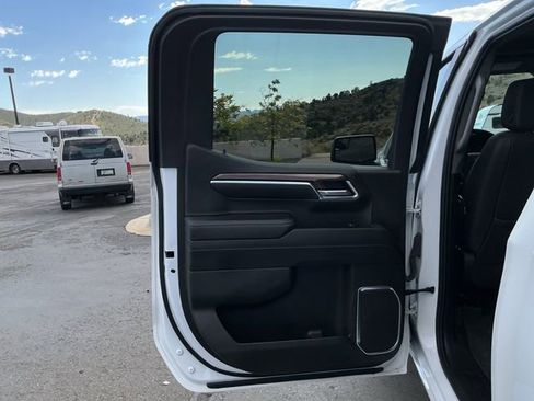 Certified 2023 Chevrolet Silverado 1500 LT Trail Boss w/ Convenience Package II AWD/4WD image 14