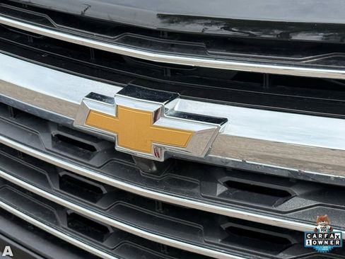 Used 2025 Chevrolet Traverse LT AWD/4WD image 33