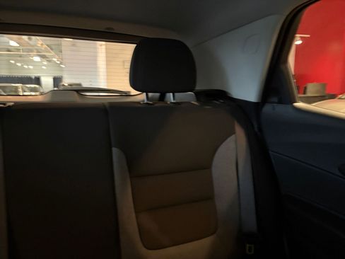 Used 2025 Chevrolet TrailBlazer LT image 35