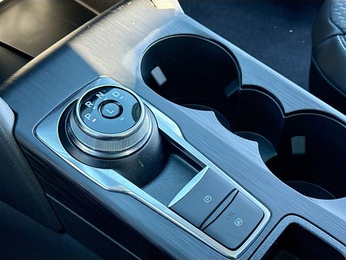 New 2026 Ford Escape SE w/ Class II Trailer Tow Package image 11