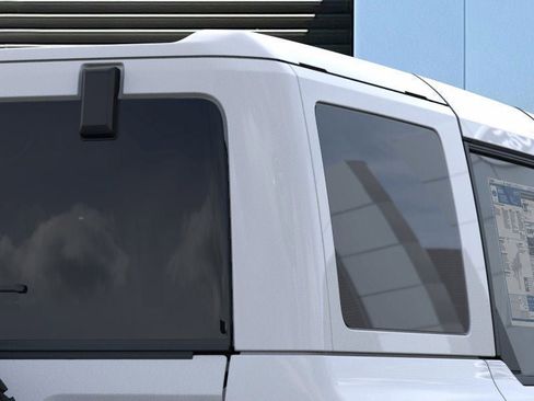 New 2025 Ford Bronco Outer Banks image 25