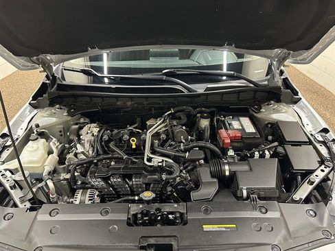 Used 2023 Nissan Altima 2.5 SV image 12
