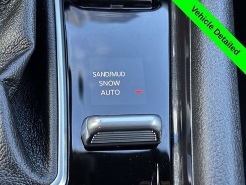 Used 2024 Jeep Compass Latitude image 20