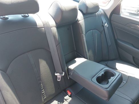 Used 2019 Hyundai Sonata Limited w/ Ultimate Package 04 FWD image 11
