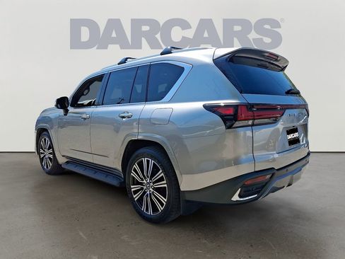 Used 2026 Lexus LX 600 4WD w/ Luxury Package image 4