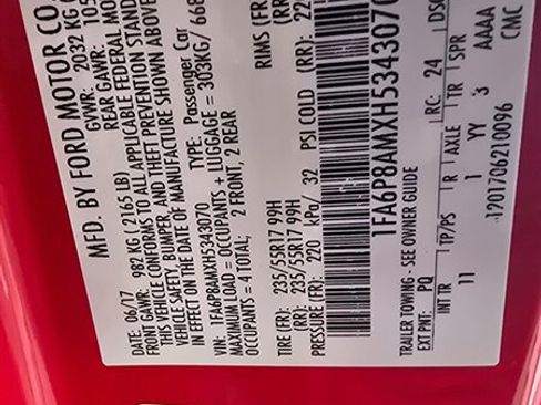 Used 2017 Ford Mustang Coupe image 24