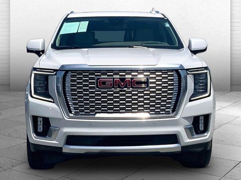 Used 2023 GMC Yukon Denali AWD/4WD image 2