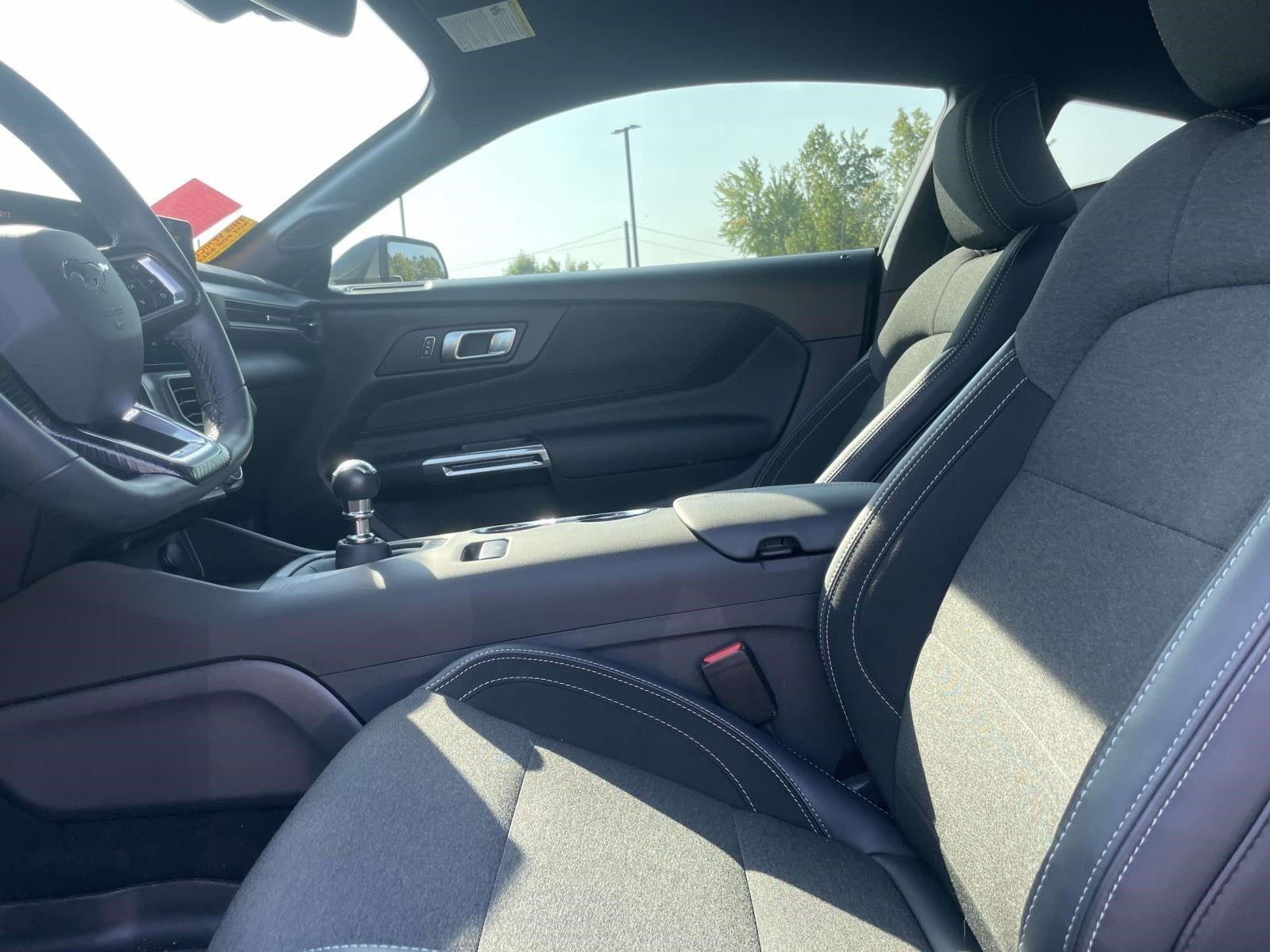 Used 2025 Ford Mustang GT RWD image 9